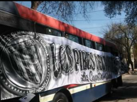 Trapo - Bandeira - Faixa - Telón - Trapo de la Barra: Los Famosos 33 • Club: Gimnasia y Esgrima de Mendoza