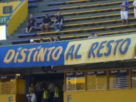 Trapo - Bandeira - Faixa - Telón - "Distinto al resto" Trapo de la Barra: Los Guerreros &bull; Club: Rosario Central &bull; País: Argentina