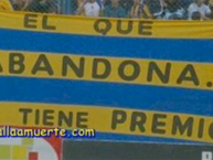 Trapo - Bandeira - Faixa - Telón - "El que abandona no tiene PRemio" Trapo de la Barra: Los Guerreros &bull; Club: Rosario Central &bull; País: Argentina