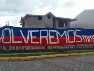 Trapo - Bandeira - Faixa - Telón - "volveremos mmvs" Trapo de la Barra: Mafia Azul Grana • Club: Deportivo Quito