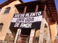 Trapo - Bandeira - Faixa - Telón - "Mov 105 - 105 minutos de alento, uma vida de amor" Trapo de la Barra: Movimento 105 Minutos • Club: Atlético Mineiro • País: Brasil