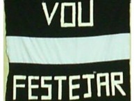 Trapo - Bandeira - Faixa - Telón - "Mov 105 - Vou Festejar" Trapo de la Barra: Movimento 105 Minutos • Club: Atlético Mineiro