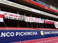 Trapo - Bandeira - Faixa - Telón - Trapo de la Barra: Muerte Blanca • Club: LDU • País: Ecuador