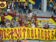 Trapo - Bandeira - Faixa - Telón - Trapo de la Barra: Revolución Vinotinto Sur &bull; Club: Tolima &bull; País: Colombia