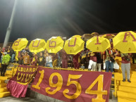 Trapo - Bandeira - Faixa - Telón - Trapo de la Barra: Revolución Vinotinto Sur &bull; Club: Tolima &bull; País: Colombia