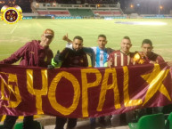 Trapo - Bandeira - Faixa - Telón - Trapo de la Barra: Revolución Vinotinto Sur &bull; Club: Tolima &bull; País: Colombia