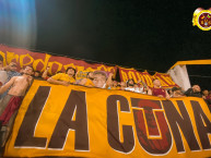 Trapo - Bandeira - Faixa - Telón - Trapo de la Barra: Revolución Vinotinto Sur &bull; Club: Tolima &bull; País: Colombia
