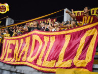 Trapo - Bandeira - Faixa - Telón - Trapo de la Barra: Revolución Vinotinto Sur &bull; Club: Tolima &bull; País: Colombia