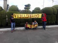 Trapo - Bandeira - Faixa - Telón - "integrantes de nuestra filial venadillo rumbo a bolivia partido Copa Sudamericana" Trapo de la Barra: Revolución Vinotinto Sur • Club: Tolima • País: Colombia