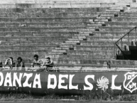 Trapo - Bandeira - Faixa - Telón - "primera barra del DIM fundada en 1972" Trapo de la Barra: Rexixtenxia Norte • Club: Independiente Medellín • País: Colombia