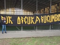 Trapo - Bandeira - Faixa - Telón - "Sur Oscura Sucumbios" Trapo de la Barra: Sur Oscura • Club: Barcelona Sporting Club • País: Ecuador