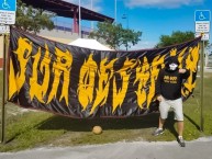 Trapo - Bandeira - Faixa - Telón - "Sur Oscura - Sur Oeste" Trapo de la Barra: Sur Oscura • Club: Barcelona Sporting Club • País: Ecuador