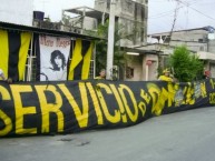 Trapo - Bandeira - Faixa - Telón - "Sur Oscura Servicio de Demolición" Trapo de la Barra: Sur Oscura • Club: Barcelona Sporting Club