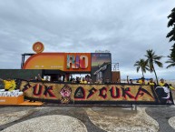 Trapo - Bandeira - Faixa - Telón - "Sur Oscura de Barcelona presente en Rio de Janeiro" Trapo de la Barra: Sur Oscura &bull; Club: Barcelona Sporting Club &bull; País: Ecuador