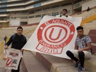 Trapo - Bandeira - Faixa - Telón - "El agUante Barranco 1999" Trapo de la Barra: Trinchera Norte • Club: Universitario de Deportes