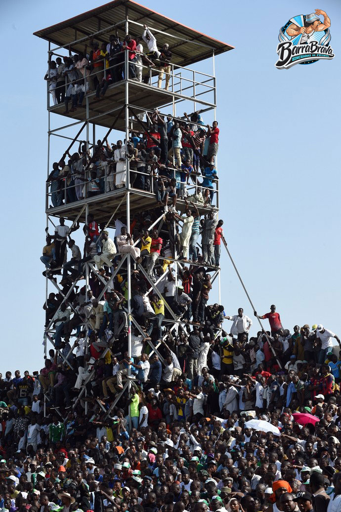 [EXTRA] Nigéria x Egito - Copa Africana - 25/03/2016 - 40.000 hinchas, capacidad del estadio: 25.000