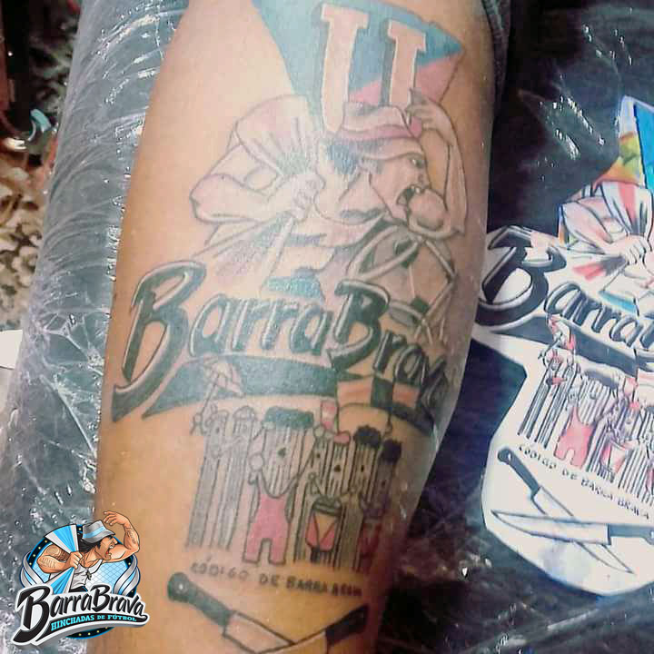 TATUAJE BARRA BRAVA (Hincha de la LDU, Quito)